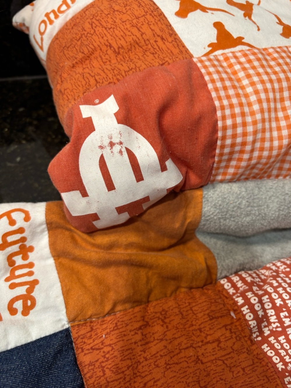 LIL FANS Texas Longhorns Orange Patchwork Quilted Nap Mat w/Built in Pillow - Picture 8 of 13